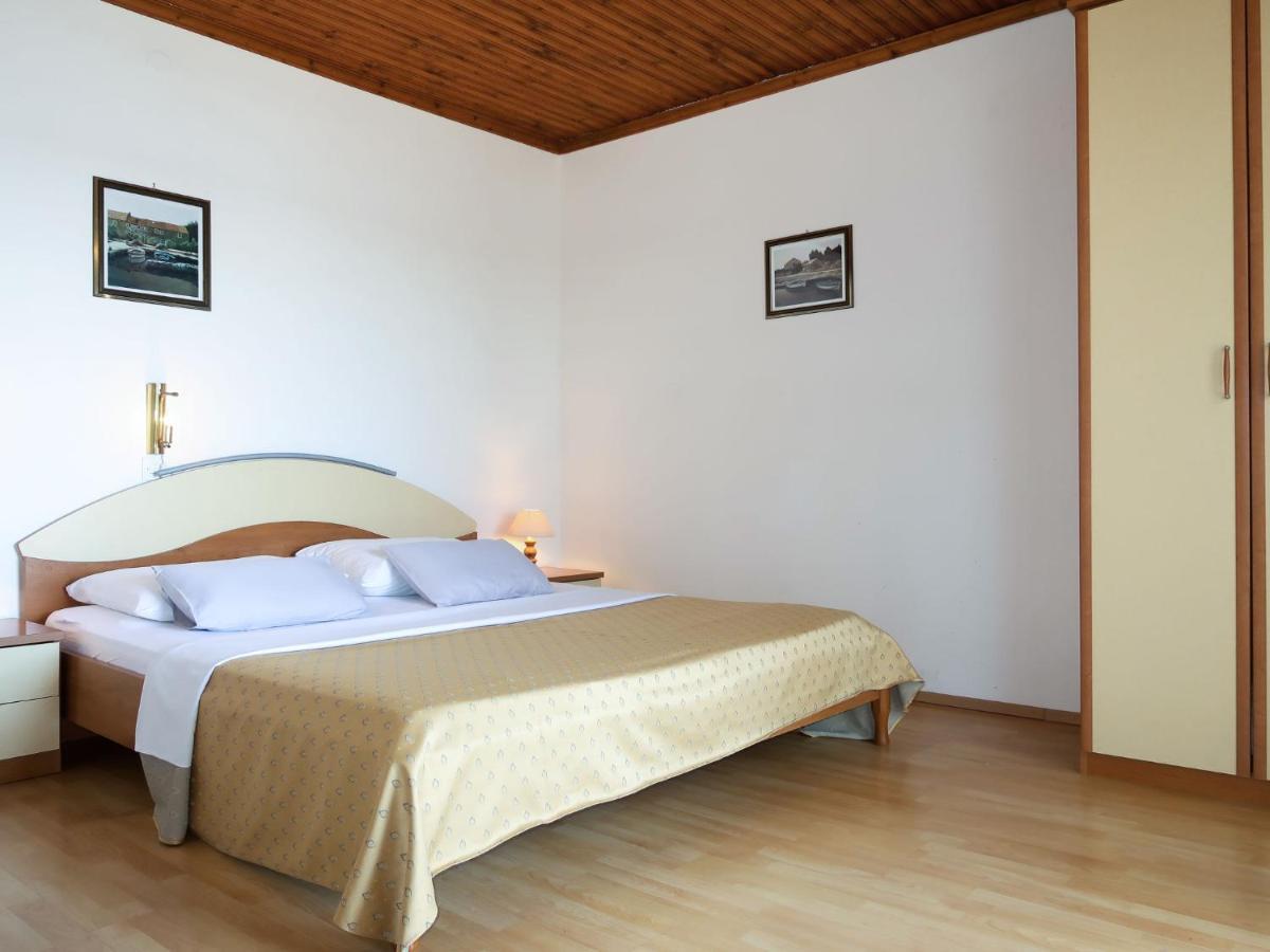 Apartment Ana - Rab166 By Interhome Barbat na Rabu Exteriör bild